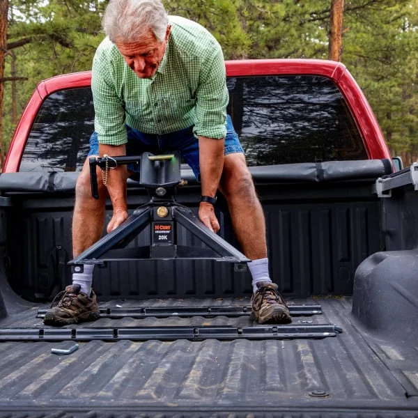 CrossWing Lightweight 5th Wheel Hitch