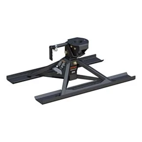 CURT CrossWing 20K 5th Wheel Hitch with Bed Protectors for 2-5/16&quot; Gooseneck #16051