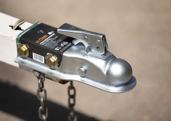 Straight tongue trailer coupler
