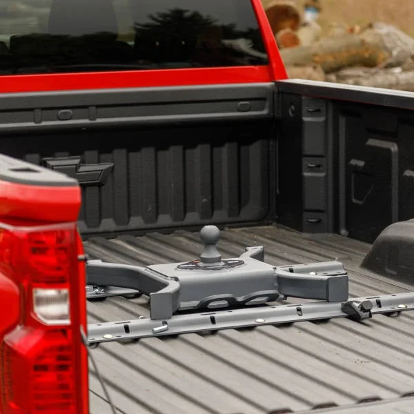 CURT 30K Spyder 5th wheel to gooseneck adapters hitch