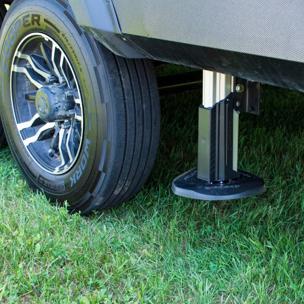 Lippert Leveling System Hardware
