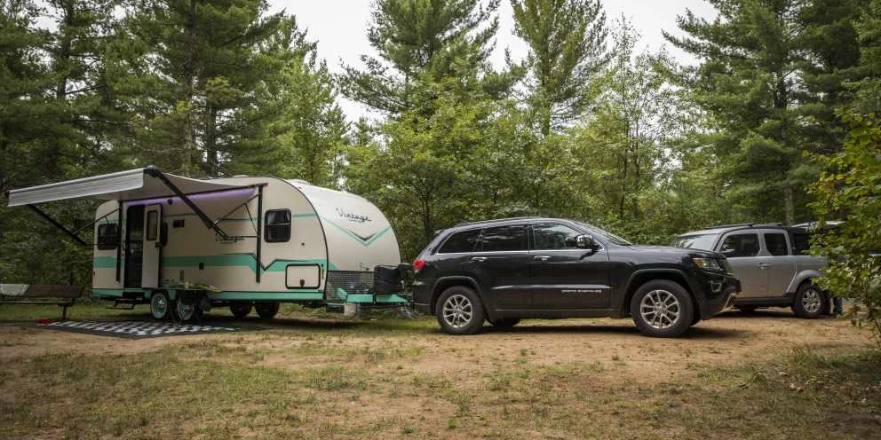 Travel Trailer and Jeep Campsite Setup