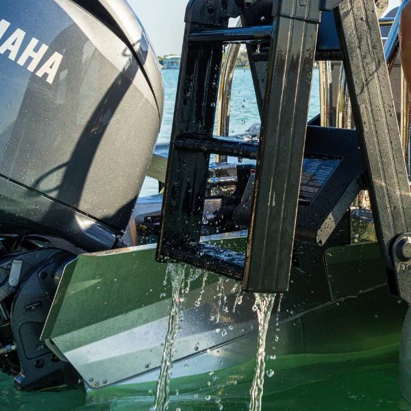 Self-Draining Aluminum Pontoon Steps