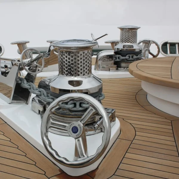 vertical windlass