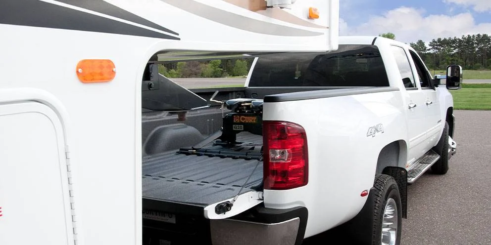 CURT Gooseneck to 5th wheel adapters transform your towing experience.