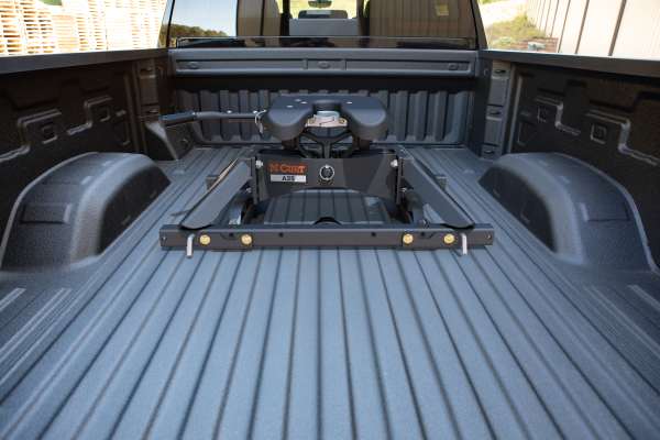 5th Wheel Hitch in Truck Bed