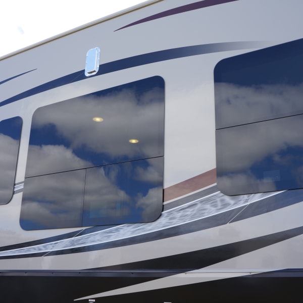 RV Windows with Weep Holes for Drainage