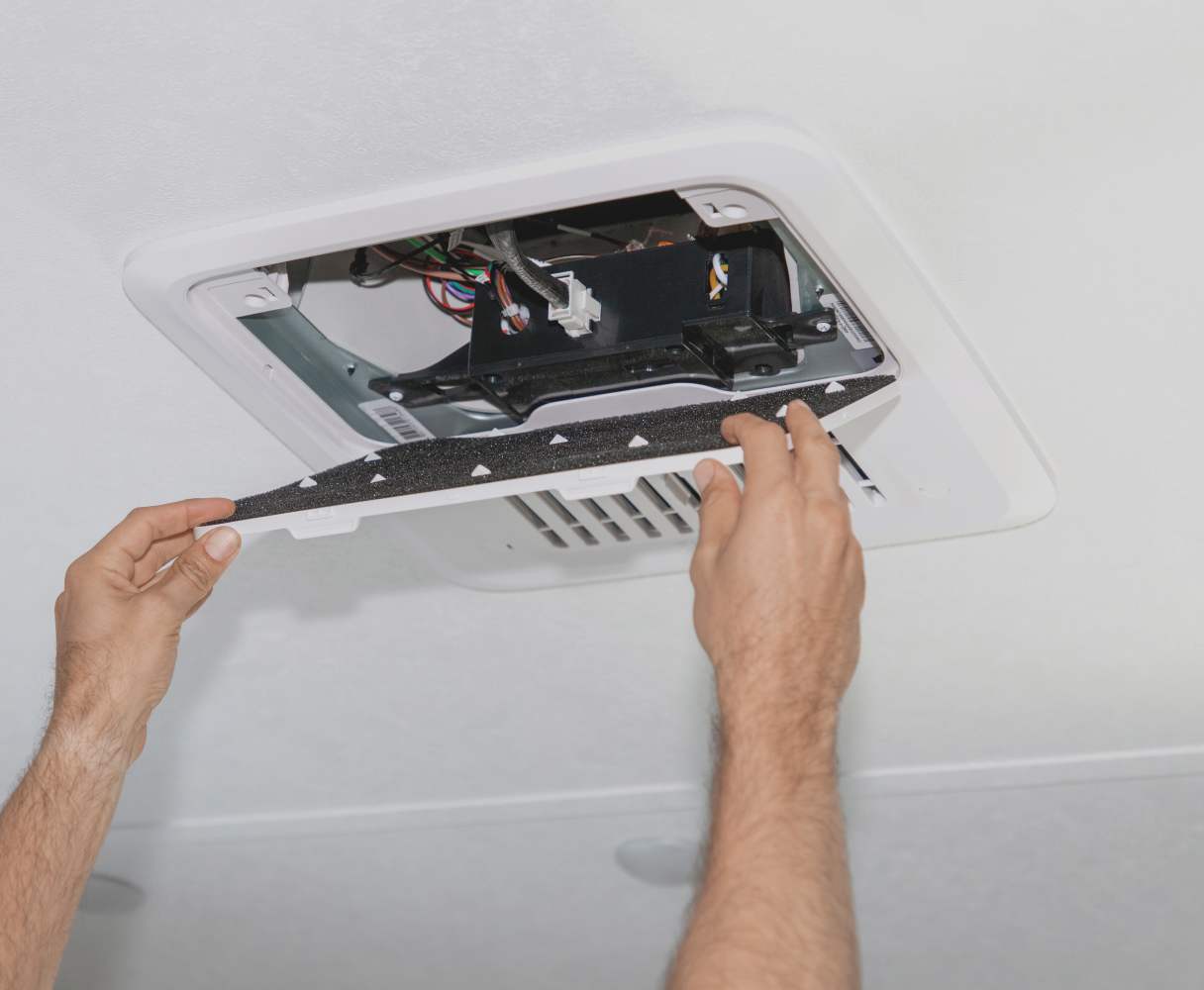 RV Air Conditioner Distribution ductless