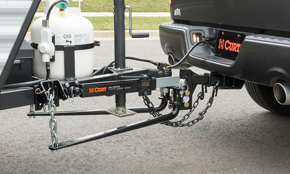 CURT Weight Distribution Hitch Set up on Tow Vehicle and Trailer