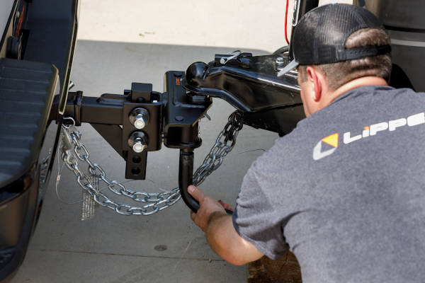 Installing CURT Weight Distribution Spring Bars