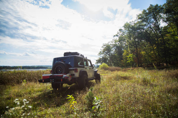 Off-Road Jeep Raised Hitch Cargo Carrier