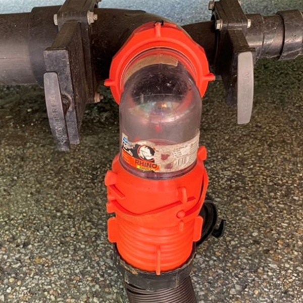 Sewer hose connector on an RV