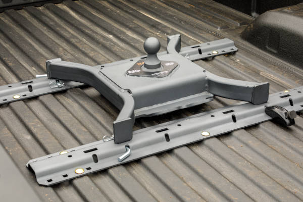 Spyder 5th Wheel Rail Gooseneck Hitch 30K
