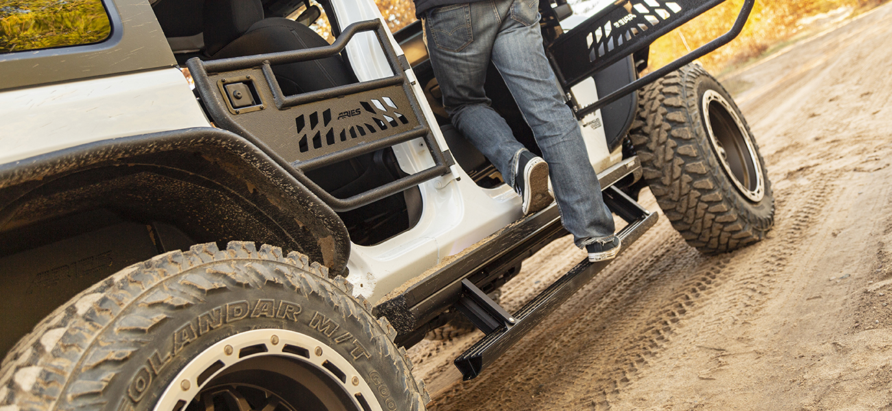 Actiontrac Running Boards on Jeep Wrangler