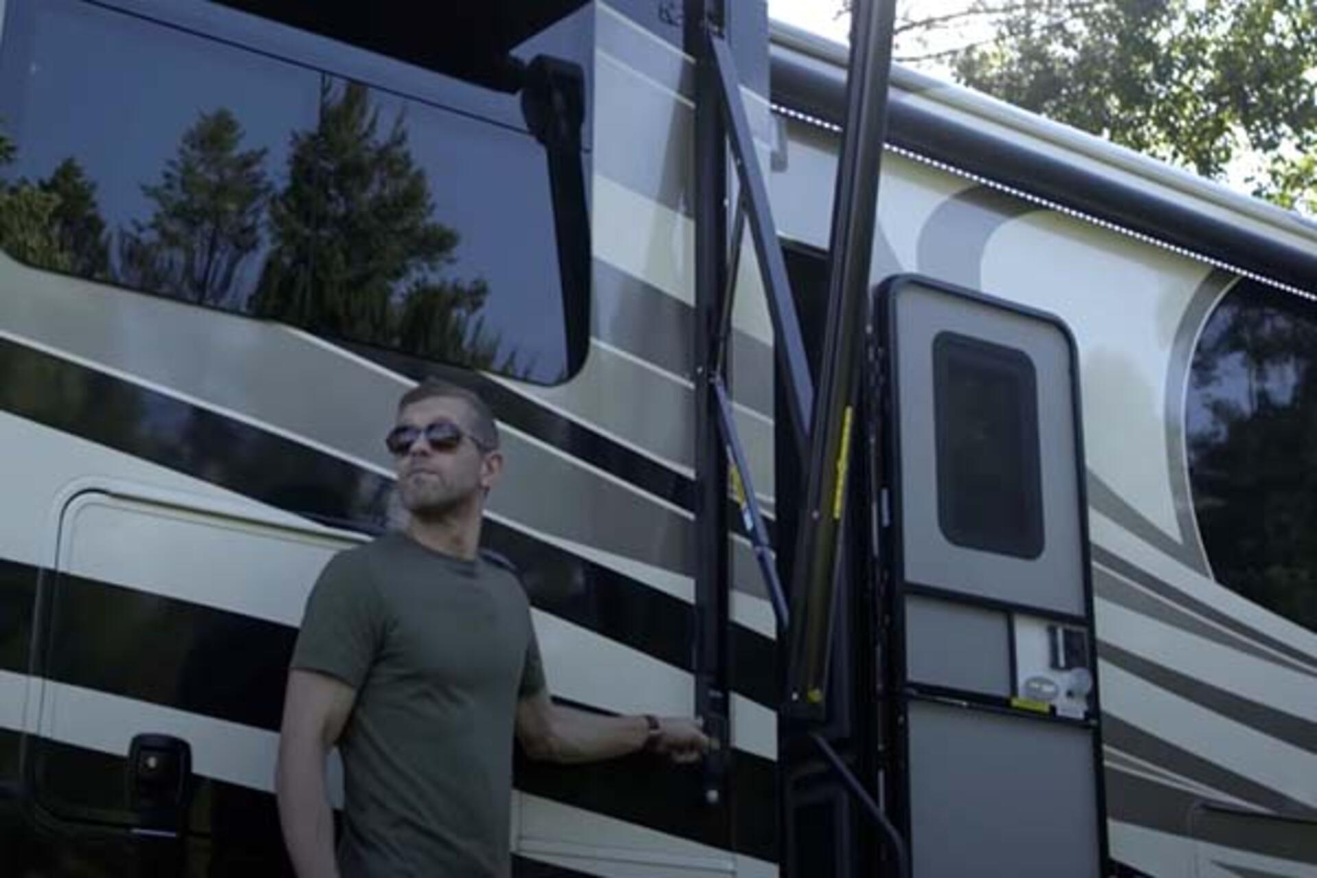 How to open an RV awning